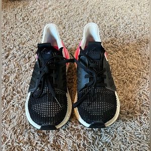 Adidas Ultra Boost. Woman size US 6. Pink black and white.